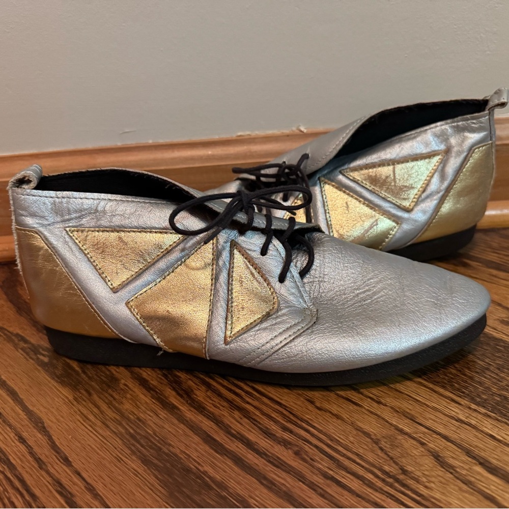 VINTAGE Silver and Gold Geometric Flats with Pointed Toe